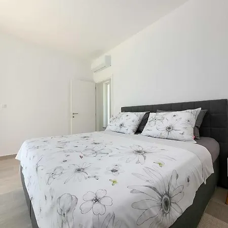 Tatil Evi Aura Štinjan