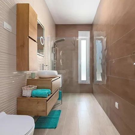 Aura Tatil Evi Štinjan